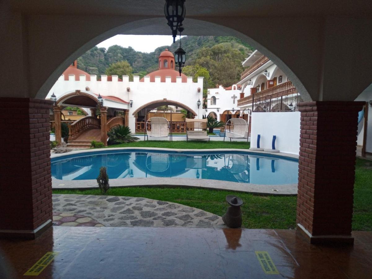 Hotel Leyenda Del Tepozteco Тепостлан Екстер'єр фото